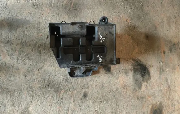 KIA Sportage Battery tray 371502Y000