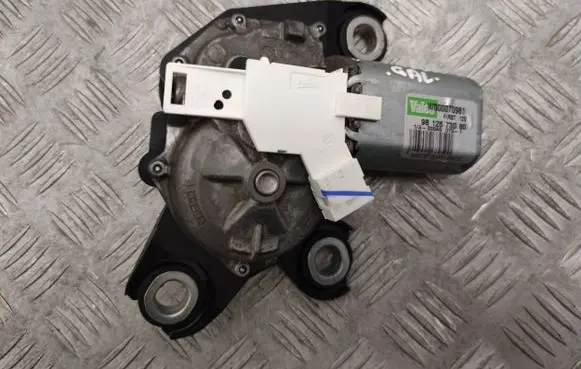 Peugeot Traveller Rear window wiper motor 9812673080