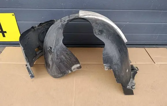 Volkswagen Golf Sportsvan Front wheel arch liner splash guards 5G0805978 1155D302109 5G0805970N