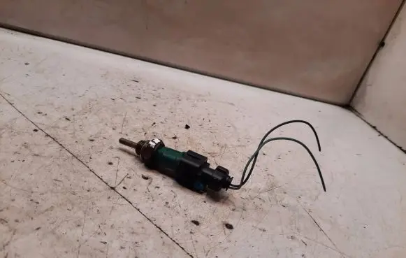 Coolant temperature sensor