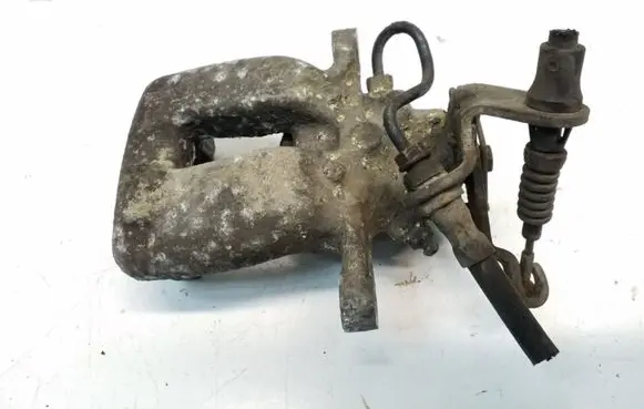 Volkswagen Jetta VI Rear brake caliper