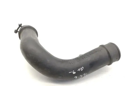 Mazda 6 Intercooler hose/pipe R2AA13231