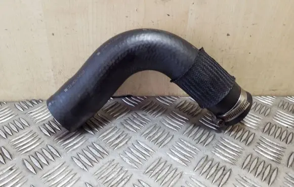 Intercooler hose/pipe