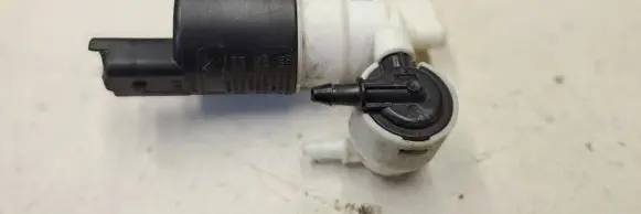 Citroen C4 I Windscreen/windshield washer pump 963298498004