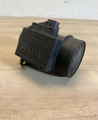Volkswagen Golf VII Mass air flow meter 71822101 074906461