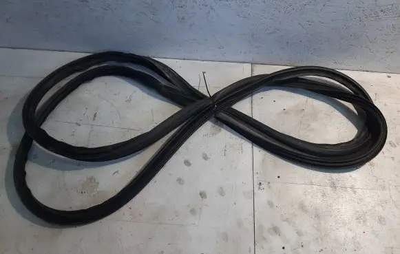 KIA Carnival Trunk rubber seal (body) 
