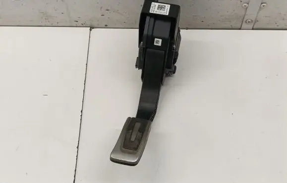Audi A6 S6 C8 4K Accelerator throttle pedal 4M2723523E