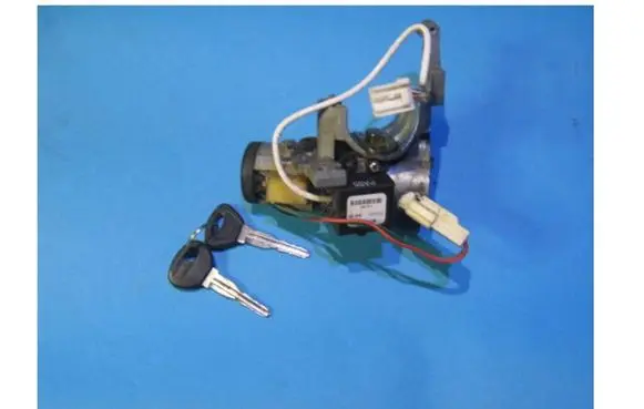 Mazda 323 Ignition lock BD7F66939