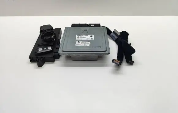 BMW 5 E60 E61 Engine ECU kit and lock set 7586940 9147185 914718501