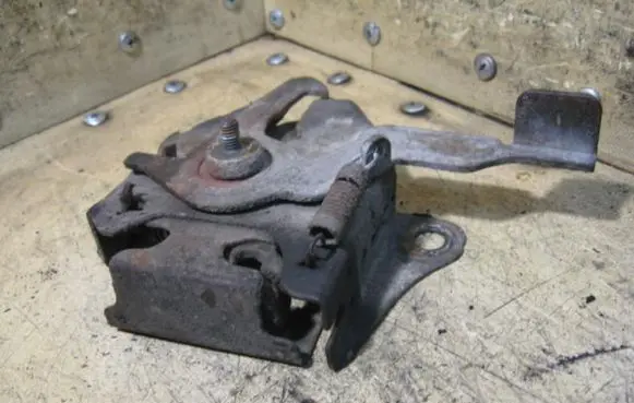 KIA Sportage Engine bonnet/hood lock/catch