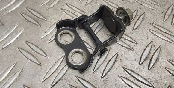 Toyota Yaris Tailgate/trunk/boot hinge