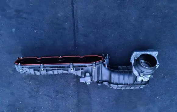 BMW X7 G07 Intake manifold 8601612