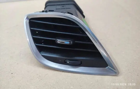 Opel Mokka Dashboard side air vent grill/cover trim 95245318