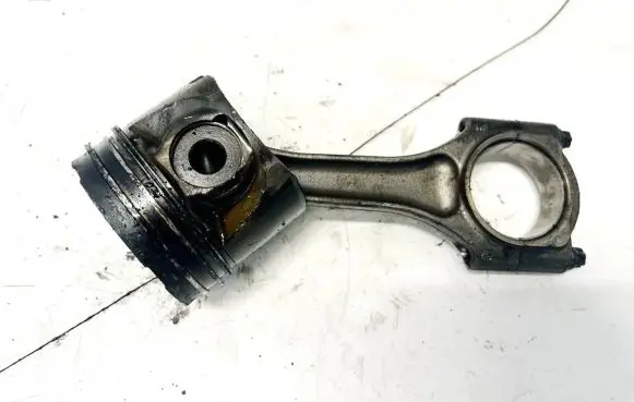 Opel Vectra B Piston with connecting rod