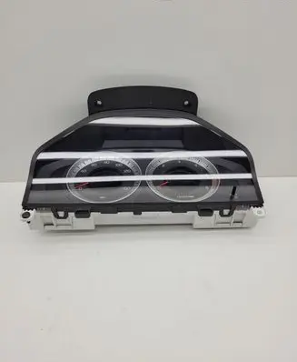 Volvo V60 Speedometer (instrument cluster) 31327584AA
