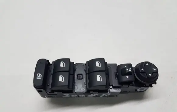 Peugeot 3008 II Electric window control switch 98319739ZD