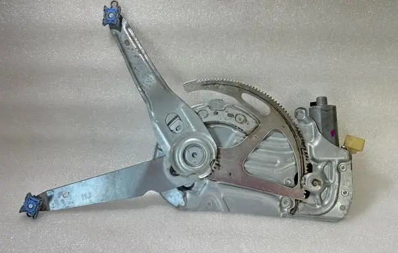 Volvo XC90 Front door window regulator with motor 101353XXX