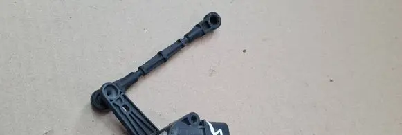 Audi Q7 4M Rear air suspension level height sensor 4M0907503