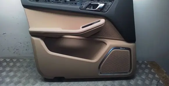 Porsche Macan (95B) Front door card panel trim 95B867011