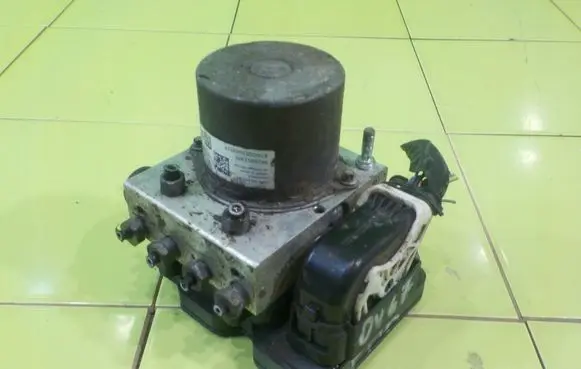 Citroen C3 ABS Pump 3557994