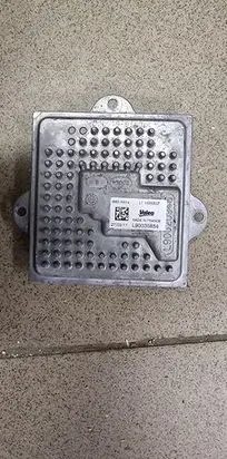 Jeep Grand Cherokee Headlight ballast module Xenon 90035854