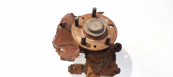 Mazda 626 Rear wheel hub
