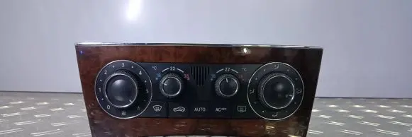 Mercedes-Benz C W203 Climate control unit A2038303085 9140010525