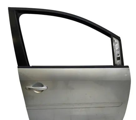 Volkswagen Touran I Front door