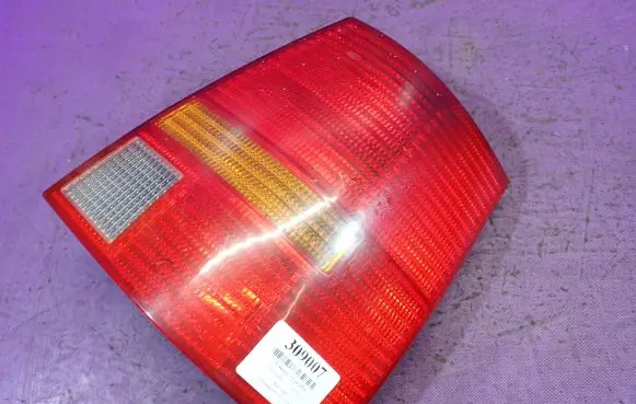 Volkswagen Golf IV Rear/tail lights