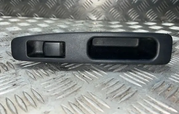 Nissan Qashqai Electric window control switch 25411JD000 0097