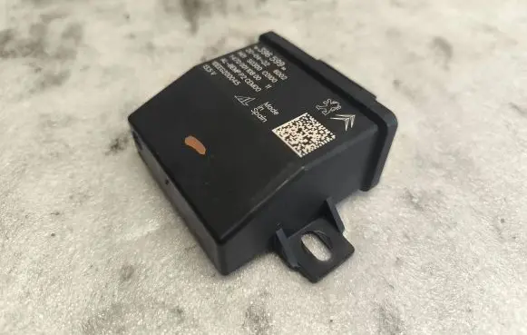 Peugeot 2008 II Light module LCM 10EEG200045 147000110800 396599