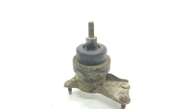 Lexus RX 300 Engine mount bracket