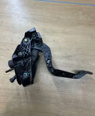 Ford Ecosport Clutch pedal CN157B633AC 985098CCFA C1617115605