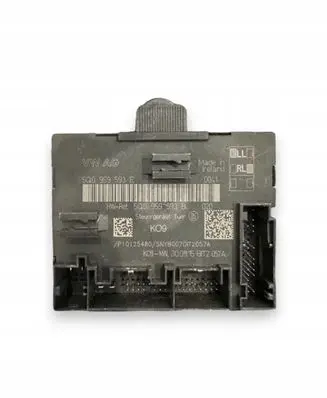 Audi A3 S3 8V Door control unit/module 5Q0959593B
