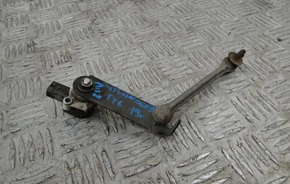 Mitsubishi Outlander Headlight/headlamp level sensor