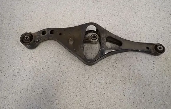 Nissan Primera Rear beam 