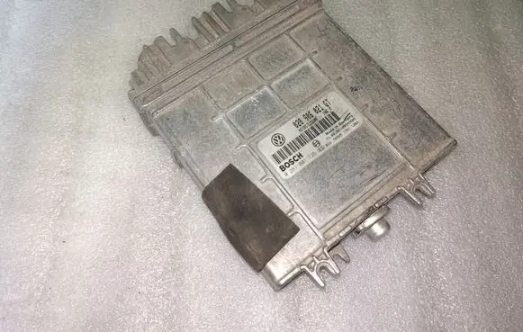 Volkswagen Sharan Engine control unit/module 028906021GT 0281001735