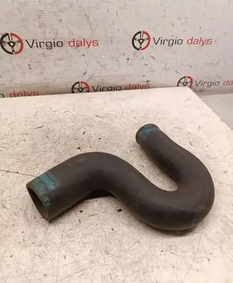 Volkswagen PASSAT B6 Engine coolant pipe/hose