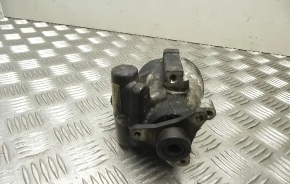 Renault Laguna II Power steering pump 8200100082 VD18653