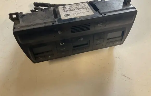 Audi A6 S6 C5 4B Climate control unit 4B0820043F D600000 5HB00760404