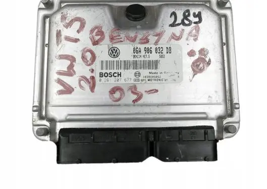 Volkswagen Transporter - Caravelle T5 Engine control unit/module 06A906032DB