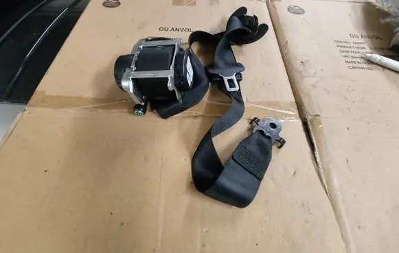 BMW X5 F15 Front seatbelt 624640200D S271407905W R161407901Y