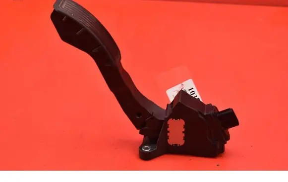 Toyota Avensis T270 Accelerator throttle pedal 78110-02011
