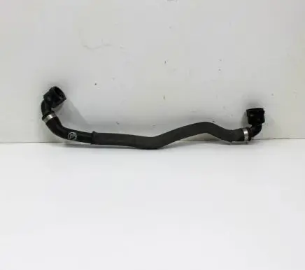 BMW 5 G30 G31 Engine coolant pipe/hose 8602652