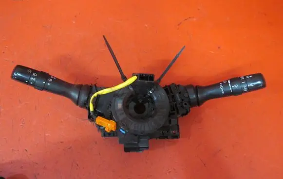 Toyota Auris 150 Wiper turn signal indicator stalk/switch AURISIMANETKI
