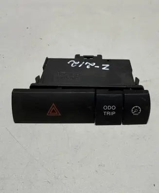 Toyota Prius (XW20) Hazard light switch 758706