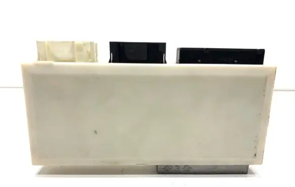 BMW 5 E39 Central body control module 60837710