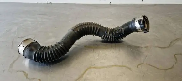 Mercedes-Benz B W246 W242 Intercooler hose/pipe A2465200001