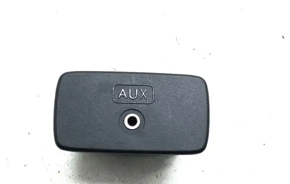 Subaru Outback AUX in-socket connector 