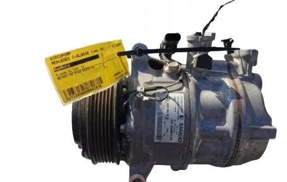 Mercedes-Benz Vito Viano W447 Air conditioning (A/C) compressor (pump) A0008303902----